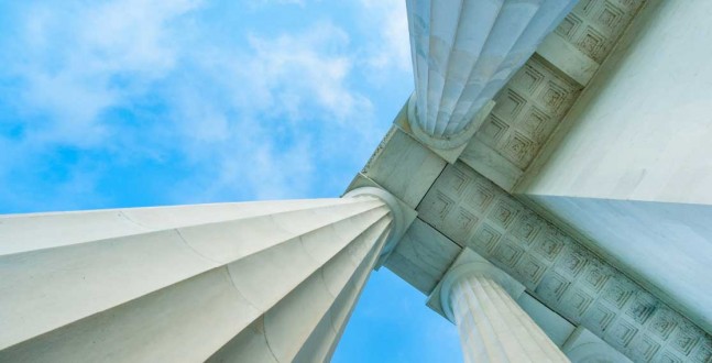 Kansas Supreme Court Ruling Uncaps Damages for "Pain and Suffering" Kansas Supreme Court Ruling Uncaps Damages for "Pain and Suffering"
